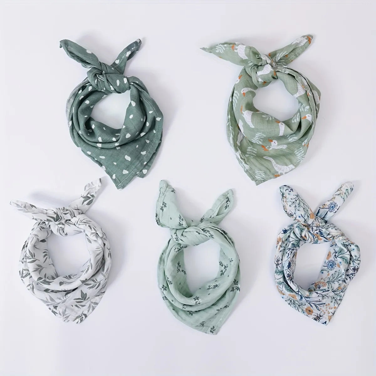 Bavoirs à motifs bébé en fibre naturelle lavables