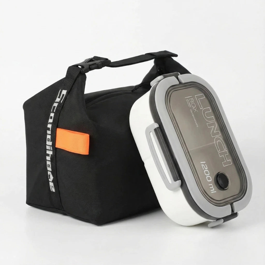 Bento Snack&Go refermée avec couvercle étanche – boîte repas anti-fuite pour transport.