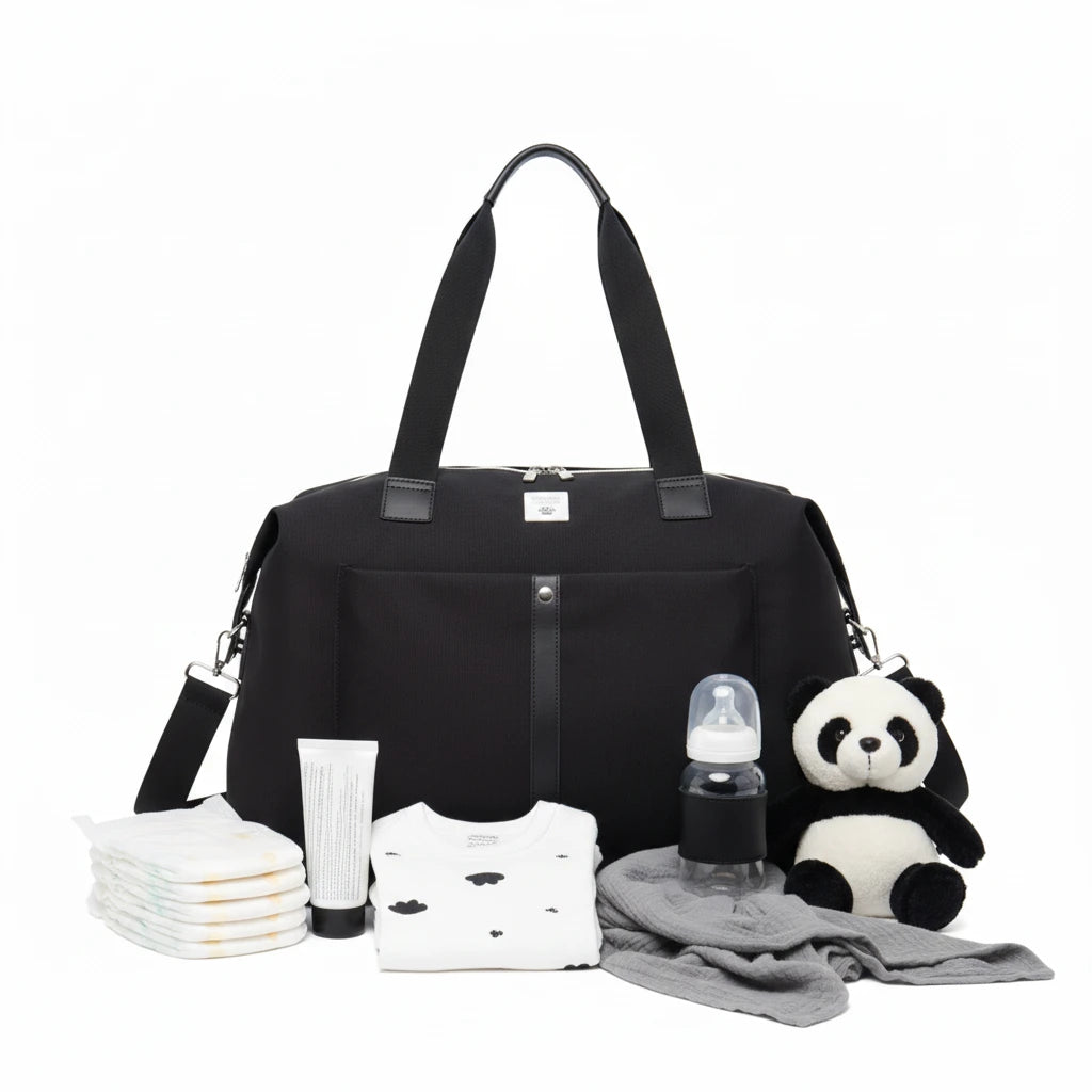 Préparer une sortie avec bébé n’a jamais été aussi fluide. MoodPack vous accompagne dans chaque moment de la journée, de la maternité jusqu’aux premières années de votre enfant.