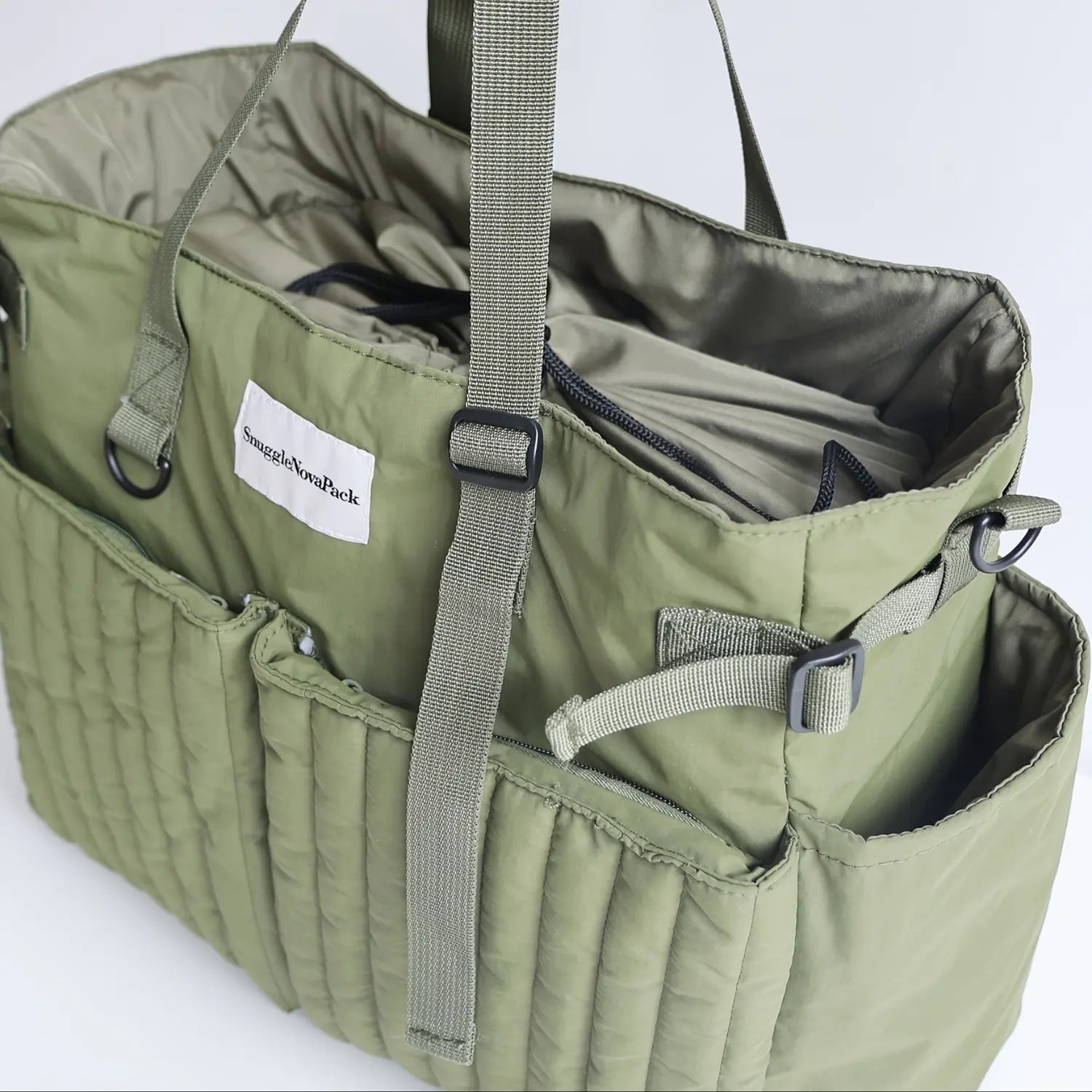 Sac à langer pratique avec multiples poches organisées