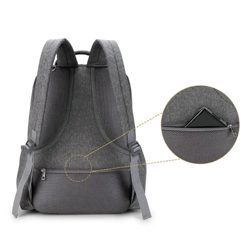 Détail du tissu imperméable du sac Évasion, résistant et facile à nettoyer

