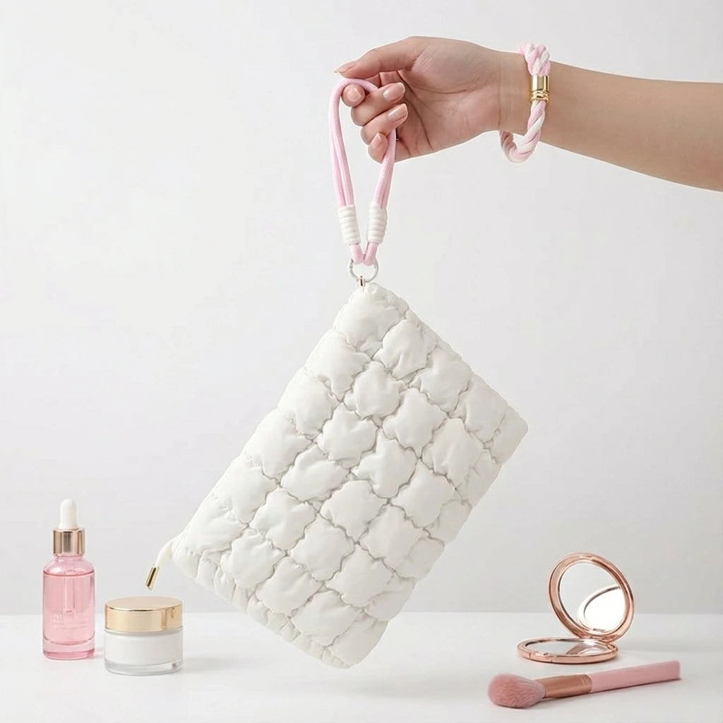 Trousse de beauté matelassée Goodn’Pochette avec finition douce et moderne