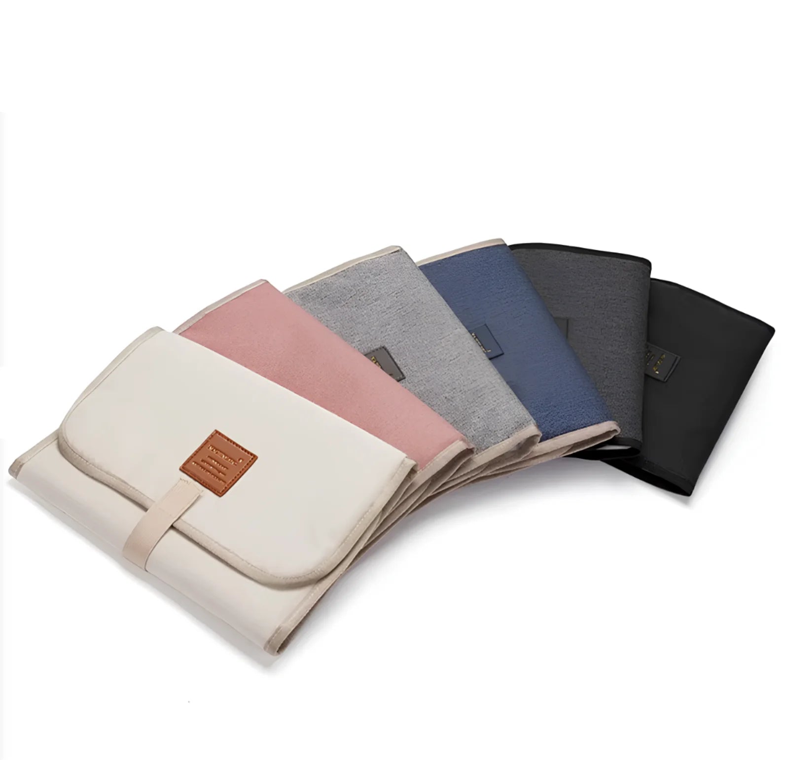 Matelas à langer en nylon et PEVA, imperméable, dimensions fermé 31x21x1,5 cm, dimensions ouvert 58x30x1 cm, facile à nettoyer avec un chiffon microfibre humide multicolore