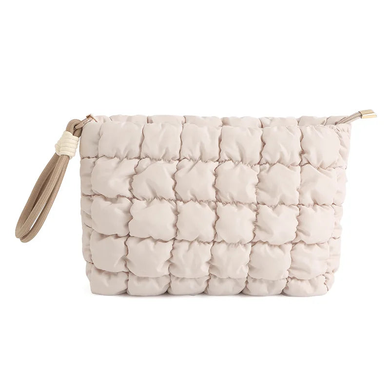 Trousse de maquillage matelassée Goodn’Pochette au design puffer élégant
