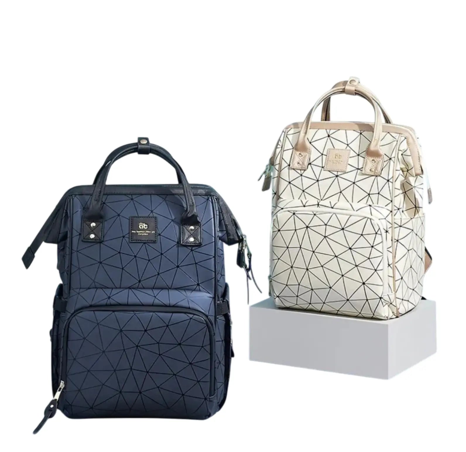 Sac à langer Explorer porté lors d’une balade avec bébé, idéal pour les parents actifs