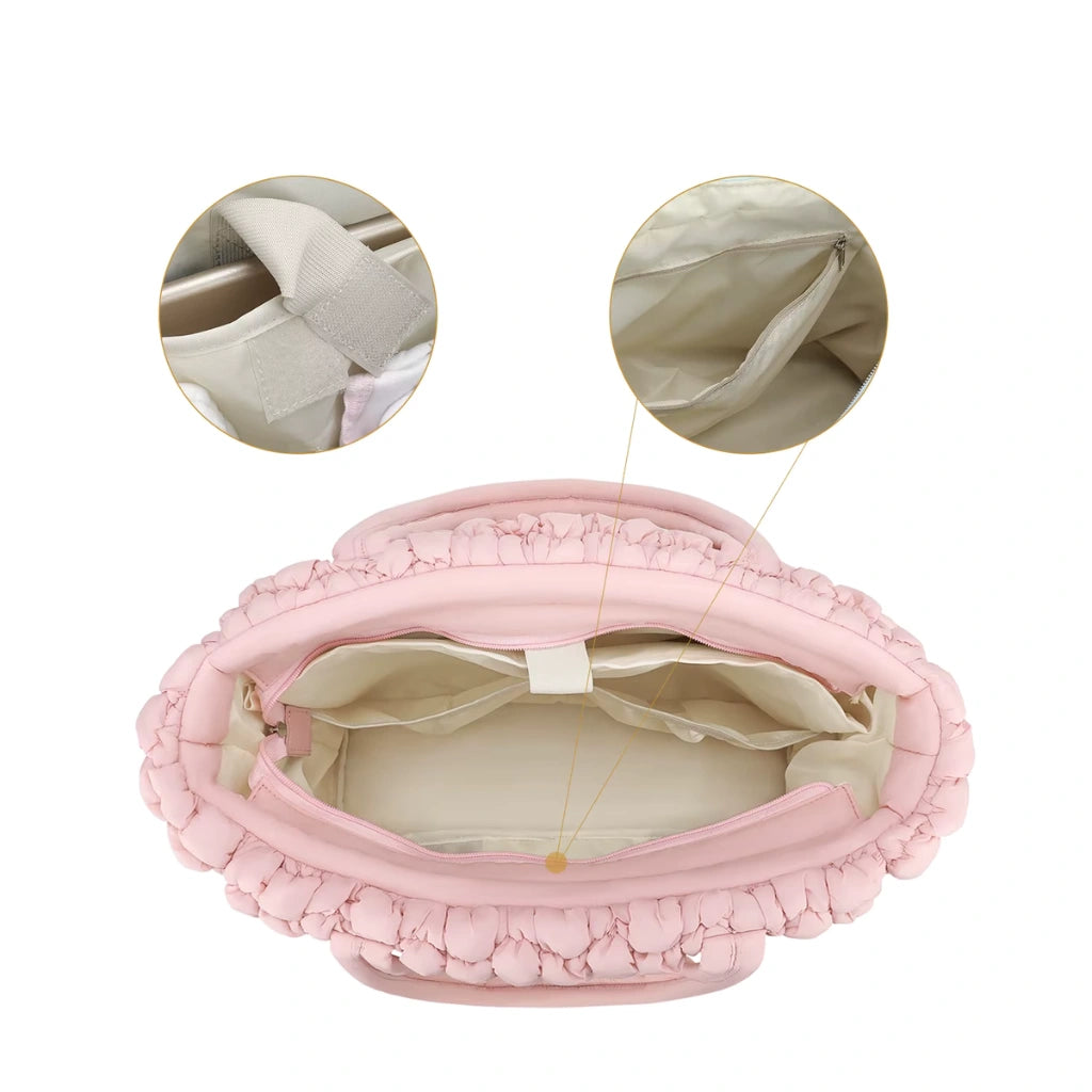 Texture nylon imperméable et matelassage technique du sac Milky.