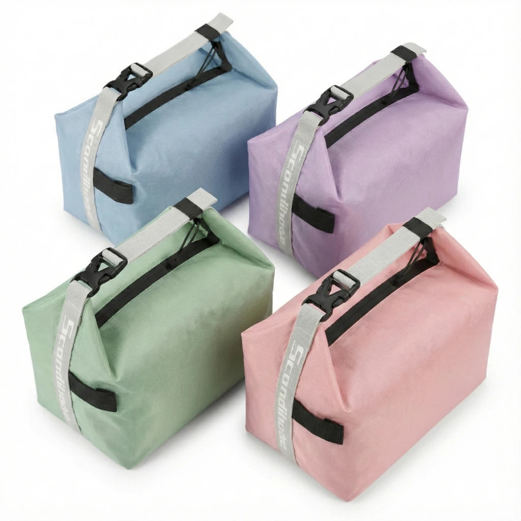 “Sac repas fonctionnel NomadBox en coton perlé, compagnon pratique pour la journée.”