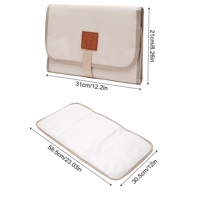 Matelas à langer en nylon et PEVA, imperméable, dimensions fermé 31x21x1,5 cm, dimensions ouvert 58x30x1 cm, facile à nettoyer avec un chiffon microfibre humide dimensions large