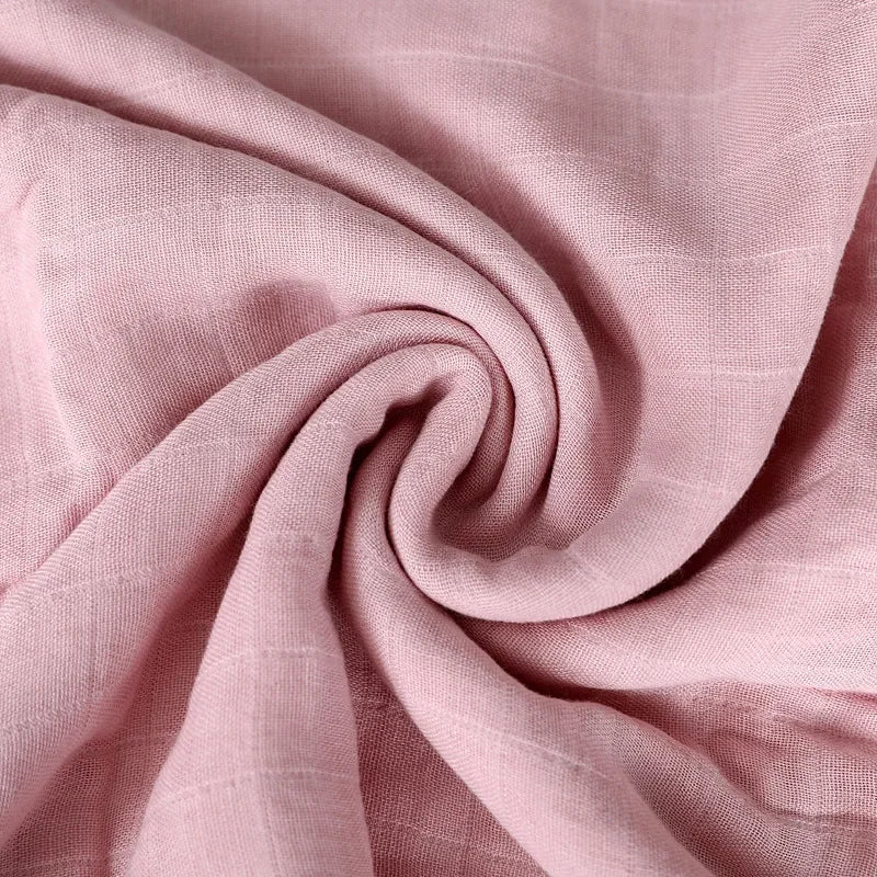 Lange pour bébé Goodn'lange 120x120 cm en coton doux et respirant, idéal pour emmailloter confortablement les nouveau-nés lilas